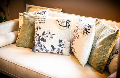 Orient CityView with FreePark and Netflix - Photo 12