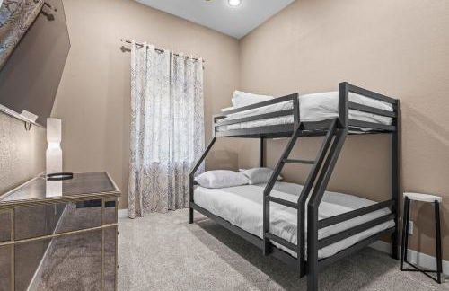 Stylish Church Conversion Walk to LoHi - Foto 33