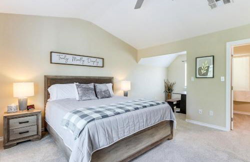 Pool and Lake Access Lovely Monkey Island Getaway - Foto 15