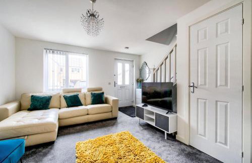 2-Bedroom Holiday Home With Private Garden & Parking - Foto 6