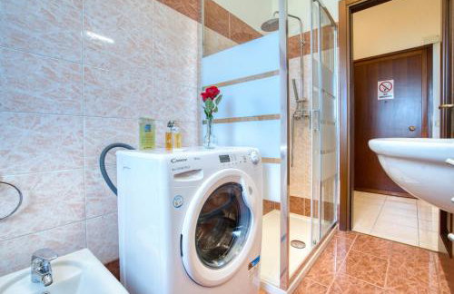 GuestHost - Casa Graziella, bilocale a 5 minuti dal San Raffaele per 5 - Foto 25