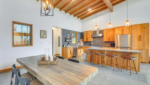 Luxe Mtn-View Escape 5 Mi to Dtwn Priest River! - Foto 2