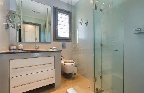 GAIA, unique villa, private pool & tennis court & boules - Foto 35