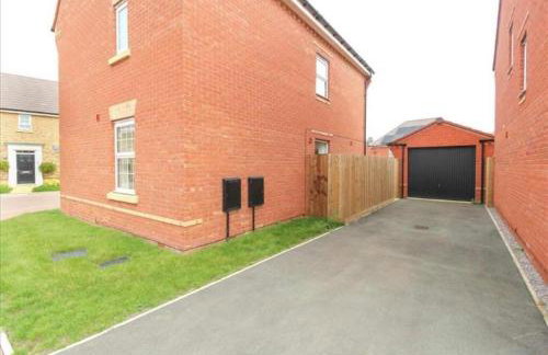 Kettering - House - Stay 8 - Parking - Garden - Photo 18