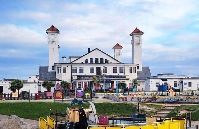 Charlotte Street - Photo 19