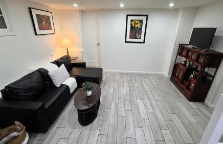 Modern 2BR Guest Suite w En-Suite Bathrooms 10 min to Rodeo Drive Near Kaiser and Cedars hospitals - Foto 46
