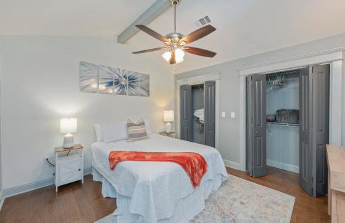 Private Pool and 3BR Family Fun Home with Gazebo - Foto 35