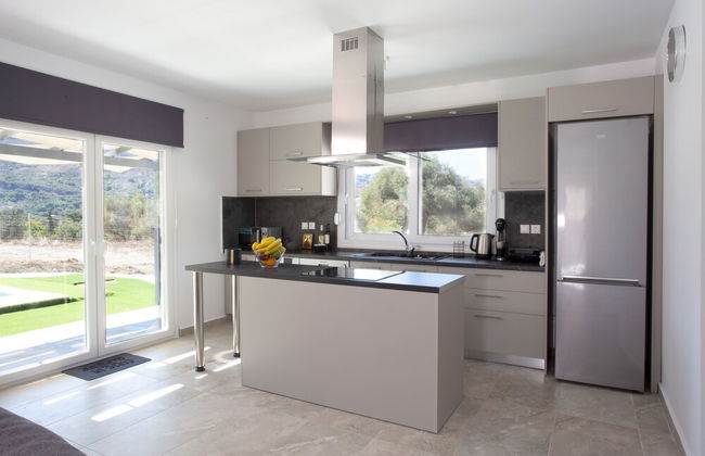 3-bed Villa in Palaioloutra With Private Pool - Foto 12