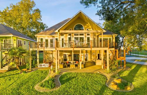 New Listing - Promo Price Waterfront Huge Yard - Foto 16