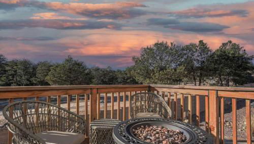 _Entire Home_Game Room_Basement_FirePit_ - Foto 4