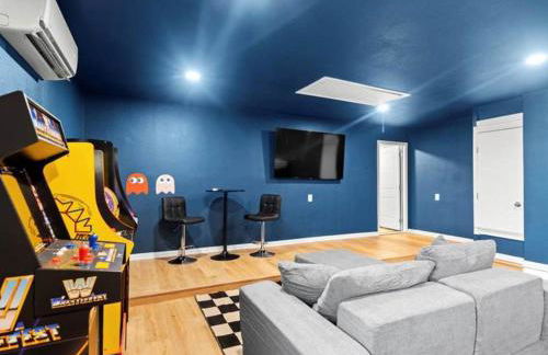 Poolside Paradise Game Room Fire Pit Hot Tub - Foto 33