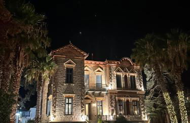 Loriet Hotel - Photo 70