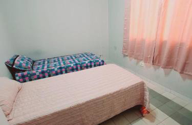 CASA - localizada no centro de Campo Grande - 2 quartos com ar e garagem para 2 carros - Foto 5