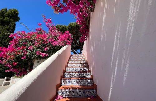 Traditional 3 bedroom villa with great pool in the heart of Vale do Lobo - Photo 40