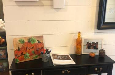 Gathering Place Big, with Dock, Fiber, and Tankless WH - Foto 7