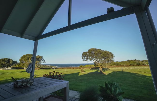 Bear Gully Coastal Cottages - Photo 12