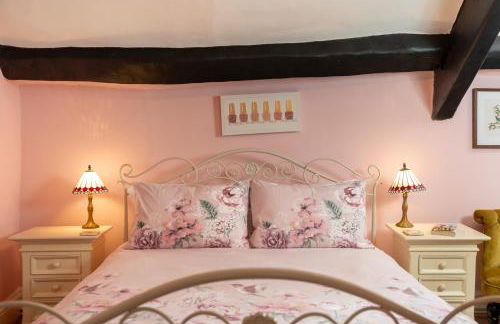 The Old Sweet Shop - Photo 17