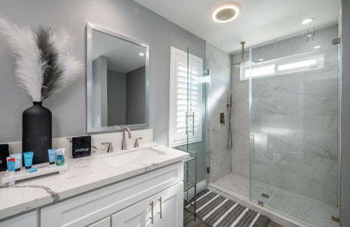 The Lakefront Oasis - Foto 9