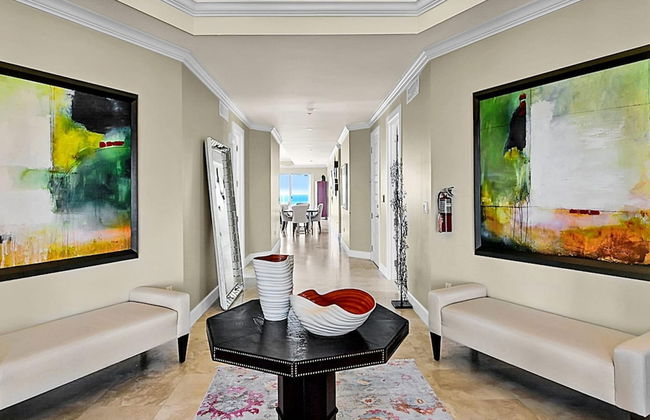 Luxury Penthouse Condo With 360 Oceanviews - Photo 18