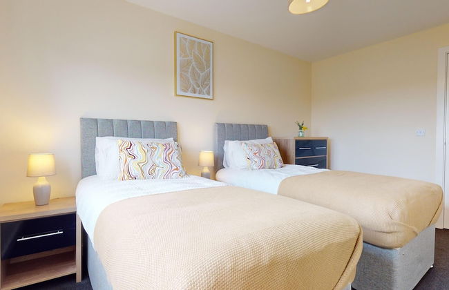 Basildon - 2 Bed Flat - Sleeps 5 - Near Station - Foto 6