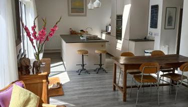 Cybil's Retreat - Renovated 2 bedroom house with enclosed garden - Foto 4