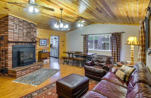 Island Park Fishing Cabin - Walk to Henrys Fork! - Foto 2