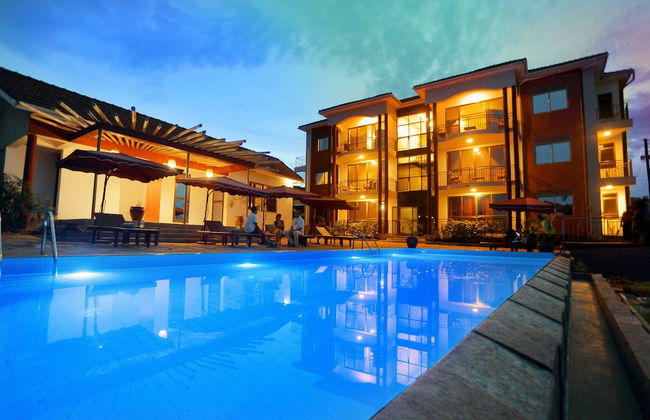 Deluxe 3-bed Apartment With Swimming Pool - Foto 1