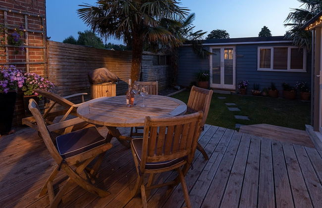 Stylist Split Level 2 Bed With Parking - Foto 16