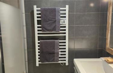 Agréable appartement rénové situé dans les hauteurs de Brides - Foto 12