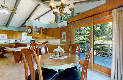 Viewcrest Retro Country Home - Photo 15