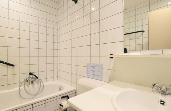 Alluring Farmhouse in Lavacherie with Hot Tub - Photo 21