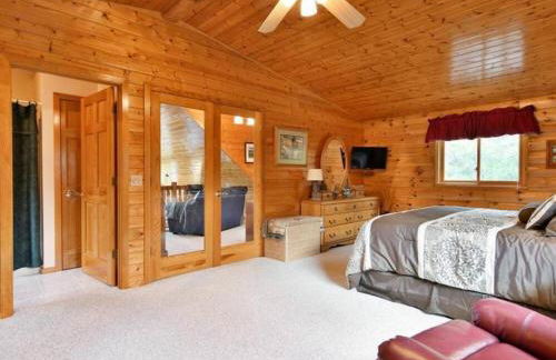 Sandy Lake Cabin ~Private Luxury Vacation Home~ - Foto 20