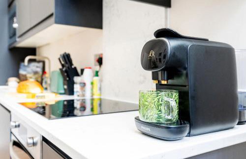 Long Stay Offers, Modern Amenities, Fully Equipped, All Bills Included, Perfect Location, King Size Bed, Fast Wifi - Foto 5