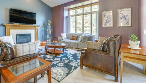 Private Yard with Patio, Fire Pit Family Getaway - Foto 2