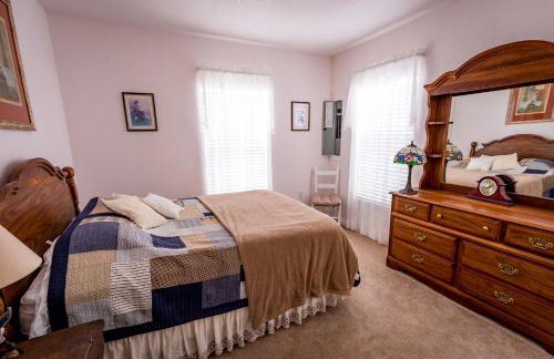 Lakefront Cottage - Spacious House with Private Dock - Foto 23