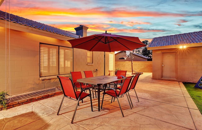 Amenities Galore! Outdoor Living & Lots of Games - Foto 46