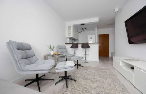 Elegant Apartment Żoliborz next to Metro and Westfield Arkadia by Noclegi Renters - Foto 10