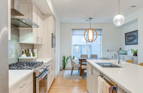 Steps to City Park Townhome with Rooftop Deck! - Foto 11
