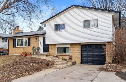 Spacious and Comfy Close to Everything Backyard - Foto 6