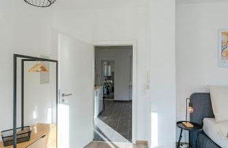 Deluxe Studio, PS4, Parken, Netflix, Klinikum - Foto 9