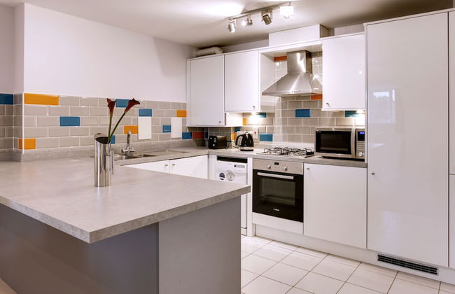 BookedUK - Penthouse 3 Bedroom Apartment - Foto 7