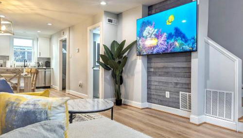 Elegant Home 8 mins to Washington DC & Old Town - Foto 2