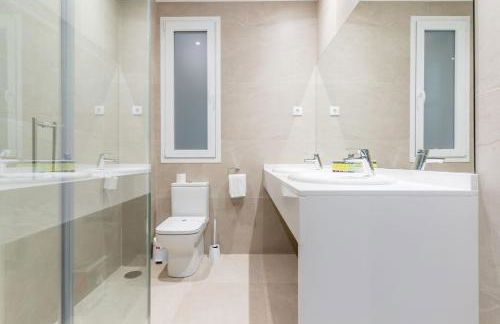 Stylish Central -4bedrooms 2bathrooms-Salamanca - Photo 33