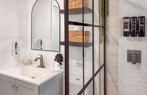 Bring Snacks and Relax! Waterfront, Heated pool, Cribs, Pets, Rods, BBQ - Foto 29