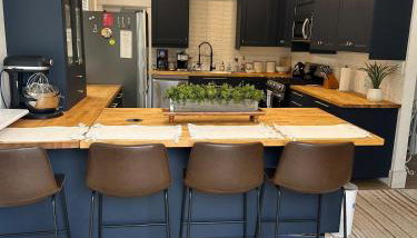 Updated 2 bedroom close to downtown and university - Foto 4