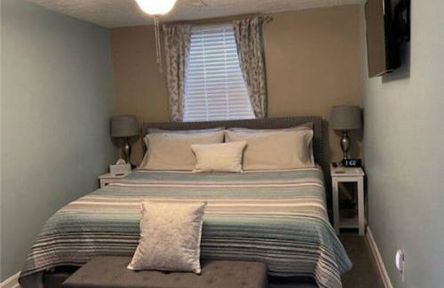 Lakeview - Lake Erie - Ashtabula, OH - 5 Min to GOTL - Fireplace- Deck - King Bed - Foto 13