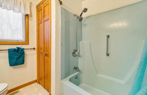 Boyne City Retreat Near Beaches and Mtn Resort! - Foto 17