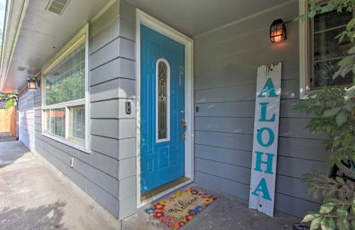 Hot Tub and Theater Room Tropical Springfield Home - Foto 33