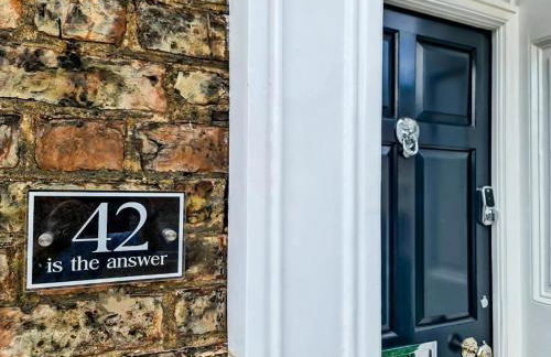 42 is the Answer- Stunning York townhouse appearing on TV Holiday Home Show - Foto 11