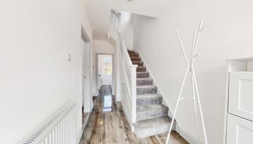 Modern 3 bedroom House with garden & private parking - Foto 4